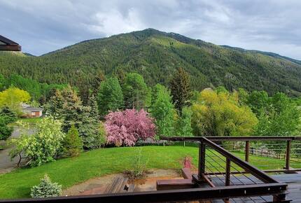 Sun Valley Mountain Retreat - Hailey, Idaho