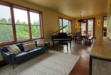 Sun Valley Mountain Retreat - Hailey, Idaho