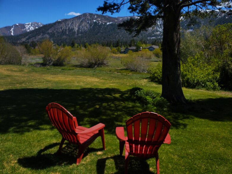 Luxurious Creek Front Oasis - Mammoth Lakes, California