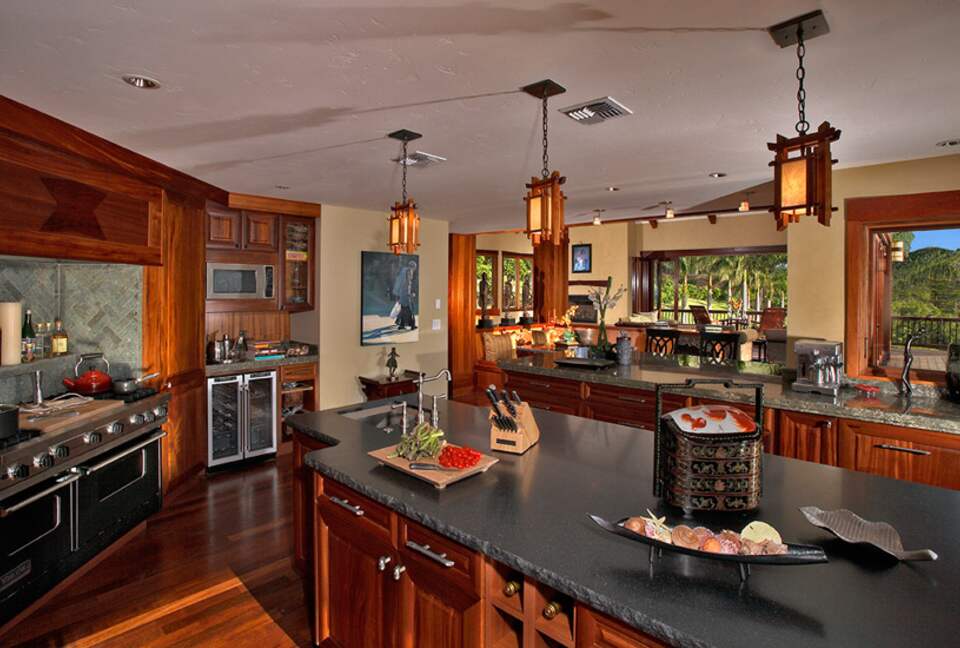 Upcountry Maui Estate with Tennis Court - Kula, Hawaii