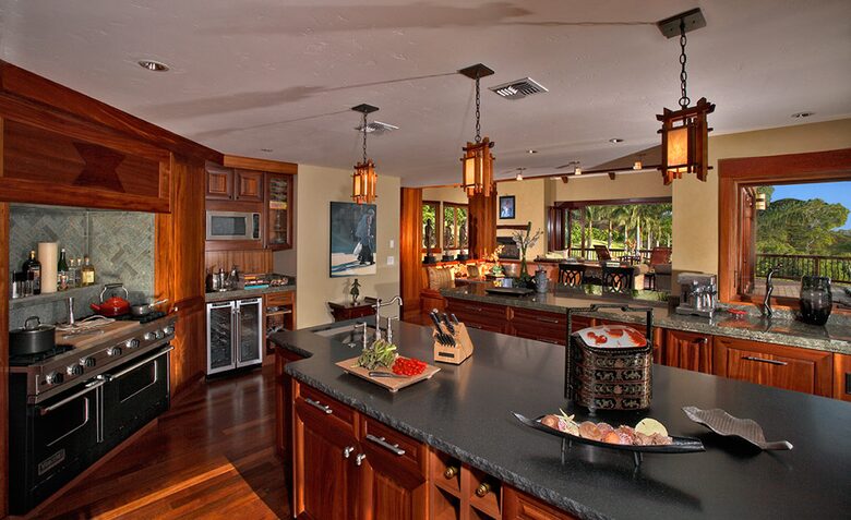 Upcountry Maui Estate with Tennis Court - Kula, Hawaii