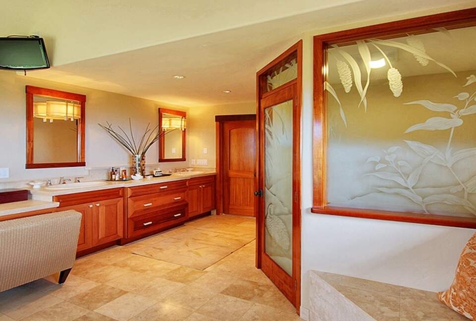 Upcountry Maui Estate with Tennis Court - Kula, Hawaii