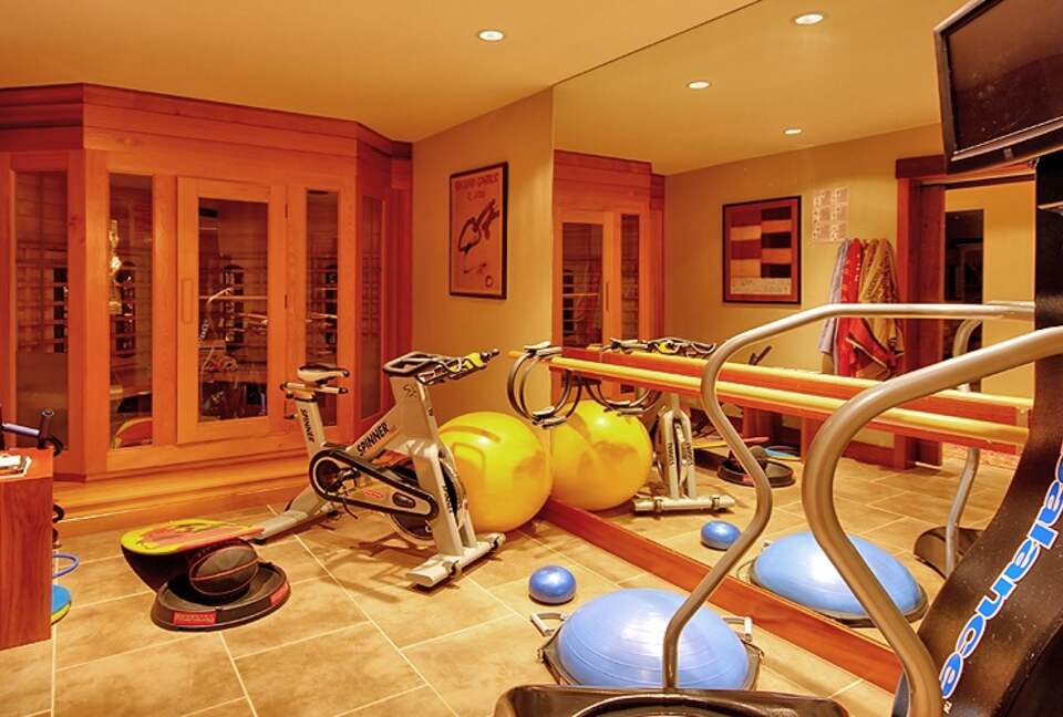 Upcountry Maui Estate with Tennis Court - Kula, Hawaii