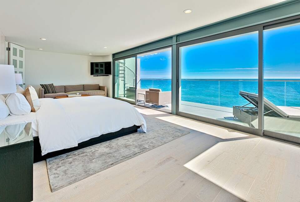Malibu Modern Paradise | Oceanfront with amazing views and spa - Malibu, California