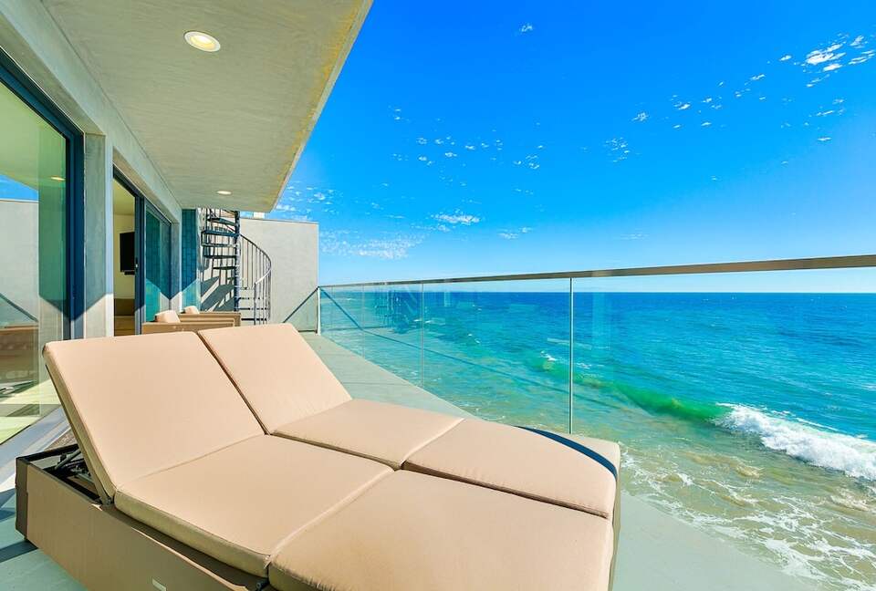 Malibu Modern Paradise | Oceanfront with amazing views and spa - Malibu, California