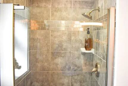 Cozy Getaway Minutes to Ski Slopes and Lakes - Roy, Utah