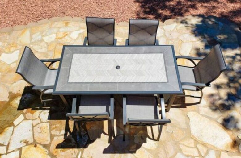 Cozy Getaway Minutes to Ski Slopes and Lakes - Roy, Utah