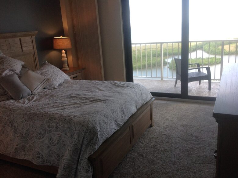 Spectacular Views From the Captains’ Quarters! - Marco Island, Florida