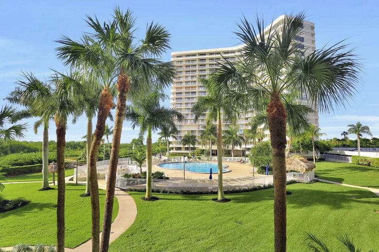 Spectacular Views From the Captains’ Quarters! - Marco Island, Florida