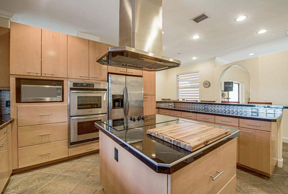 Siesta Key Peaceful Retreat | With a large private pool - Sarasota, Florida