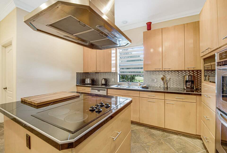 Siesta Key Peaceful Retreat | With a large private pool - Sarasota, Florida