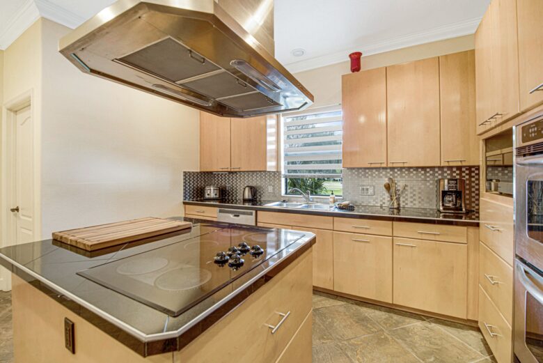 Siesta Key Peaceful Retreat | With a large private pool - Sarasota, Florida