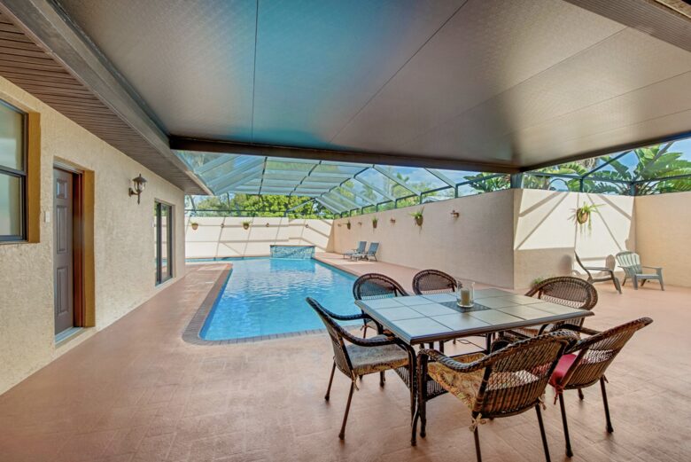 Siesta Key Peaceful Retreat | With a large private pool - Sarasota, Florida