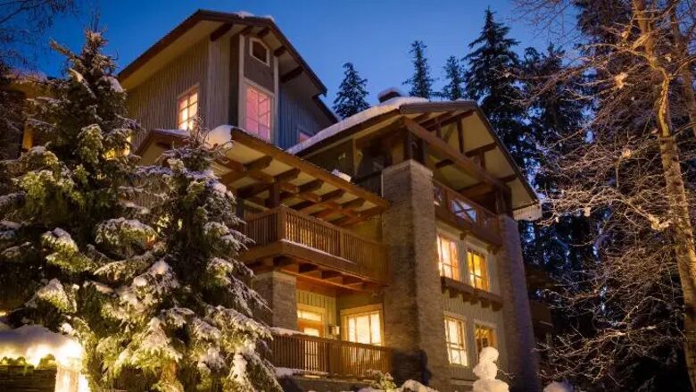 Horstman House 2-Bedroom Ski Condo - Whistler, Canada