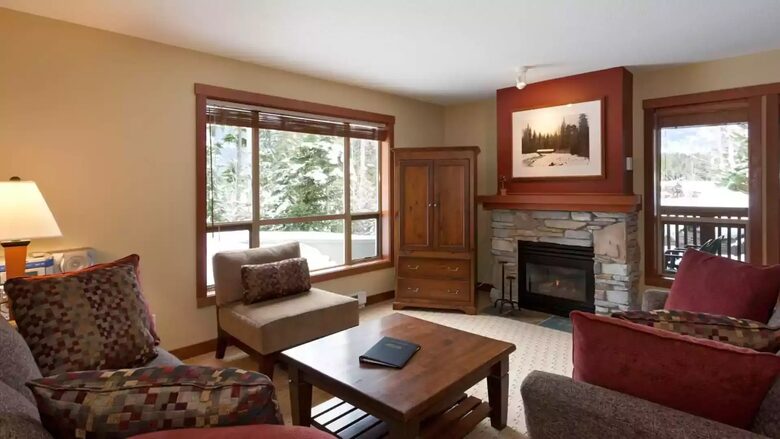 Horstman House 2-Bedroom Ski Condo - Whistler, Canada