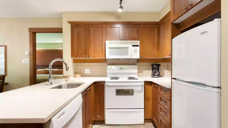 Horstman House 2-Bedroom Ski Condo - Whistler, Canada