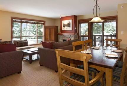 Horstman House 2-Bedroom Ski Condo - Whistler, Canada