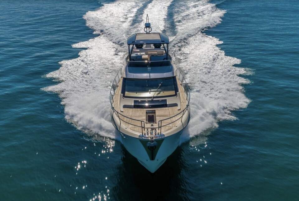 Carillon Hotel & Spa with optional Yacht Rental! - Miami Beach, Florida