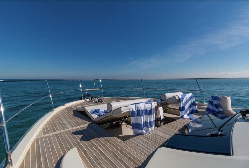 Carillon Hotel & Spa with optional Yacht Rental! - Miami Beach, Florida