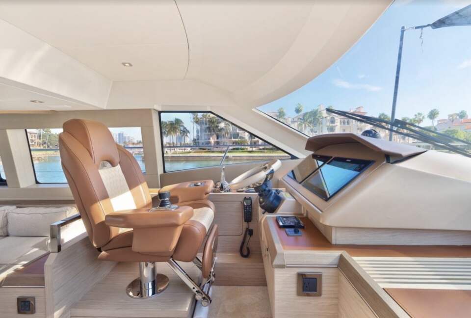 Carillon Hotel & Spa with optional Yacht Rental! - Miami Beach, Florida