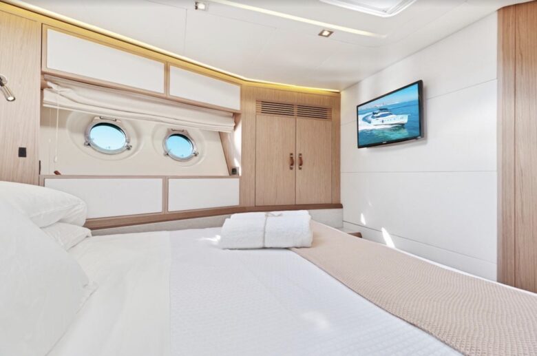 Carillon Hotel & Spa with optional Yacht Rental! - Miami Beach, Florida