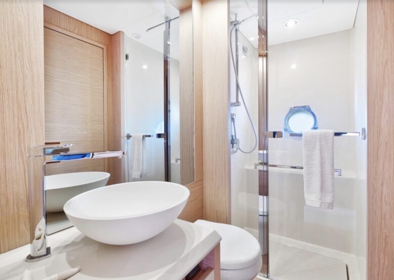 Carillon Hotel & Spa with optional Yacht Rental! - Miami Beach, Florida