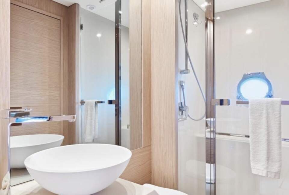 Carillon Hotel & Spa with optional Yacht Rental! - Miami Beach, Florida