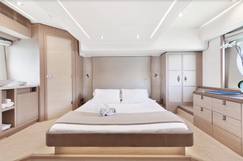 Carillon Hotel & Spa with optional Yacht Rental! - Miami Beach, Florida