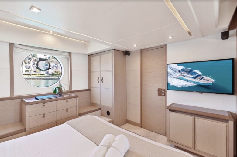 Carillon Hotel & Spa with optional Yacht Rental! - Miami Beach, Florida