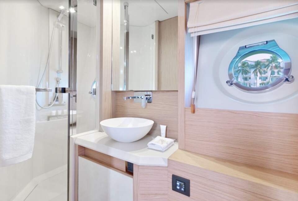 Carillon Hotel & Spa with optional Yacht Rental! - Miami Beach, Florida