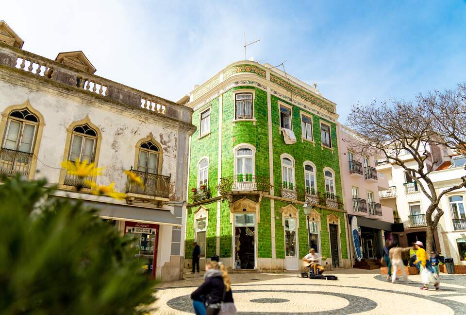 Modern 3-Bedroom Marina Getaway - Lagos, Portugal