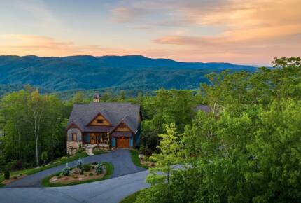 Luxury Mountain Home | Hot Tub | Pool Table - Boone, North Carolina