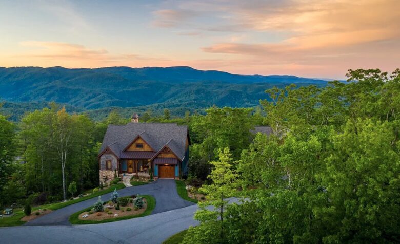 Luxury Mountain Home | Hot Tub | Pool Table - Boone, North Carolina
