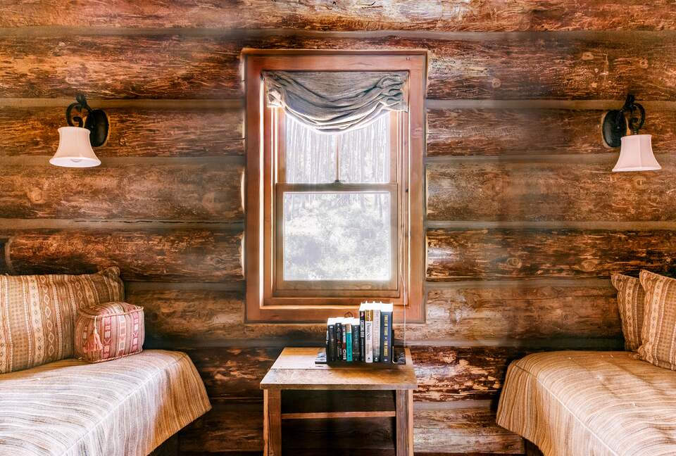 Picturesque Chalet with Stunning Mountain Views - Gypsum, Colorado