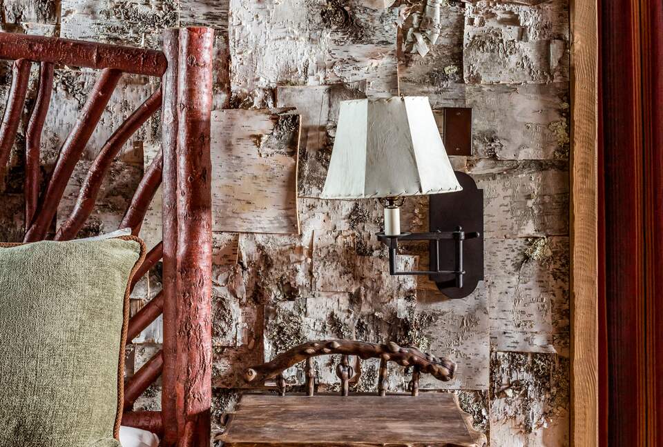 Picturesque Chalet with Stunning Mountain Views - Gypsum, Colorado