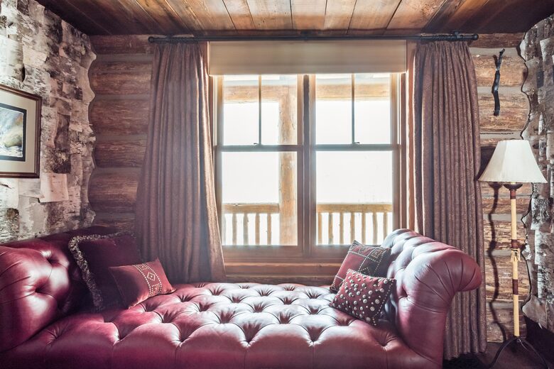 Picturesque Chalet with Stunning Mountain Views - Gypsum, Colorado