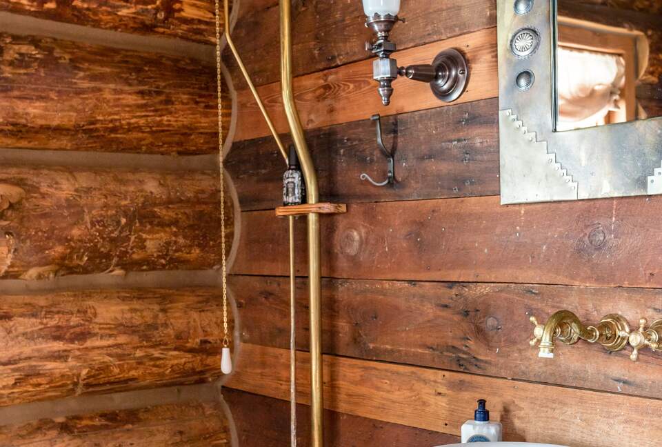 Picturesque Chalet with Stunning Mountain Views - Gypsum, Colorado