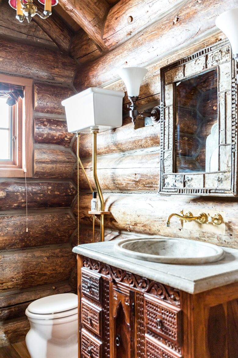 Picturesque Chalet with Stunning Mountain Views - Gypsum, Colorado