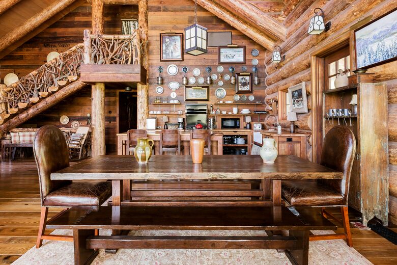 Picturesque Chalet with Stunning Mountain Views - Gypsum, Colorado