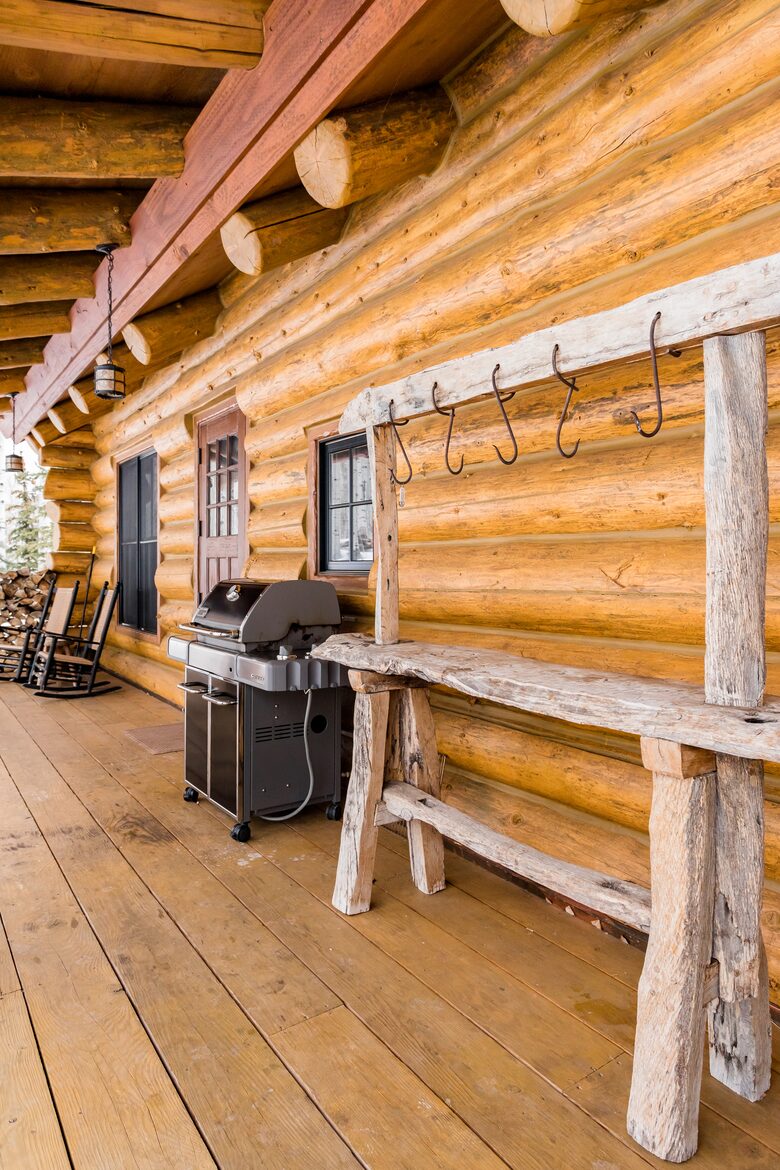 Picturesque Chalet with Stunning Mountain Views - Gypsum, Colorado
