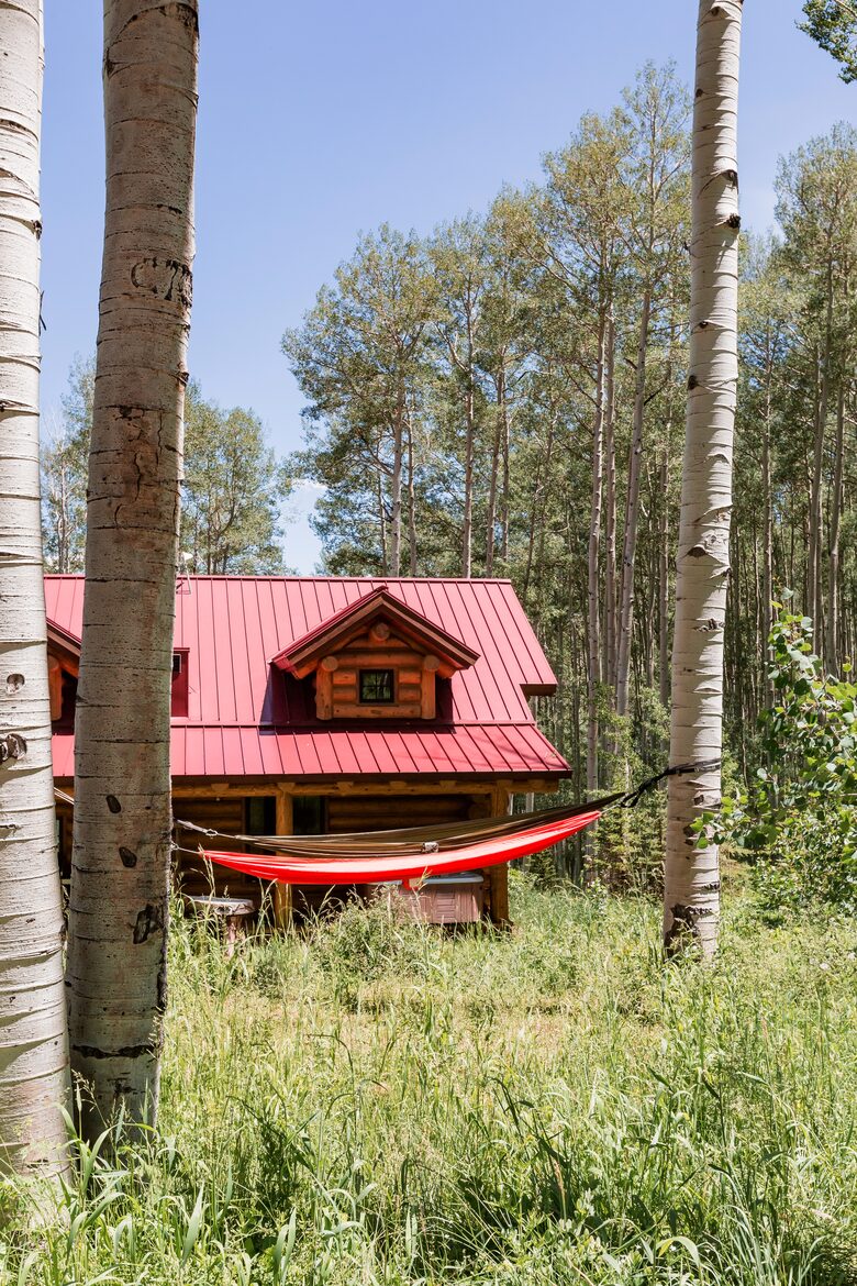 Picturesque Chalet with Stunning Mountain Views - Gypsum, Colorado