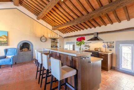 Charming Tuscan Getaway - Cortona, Italy