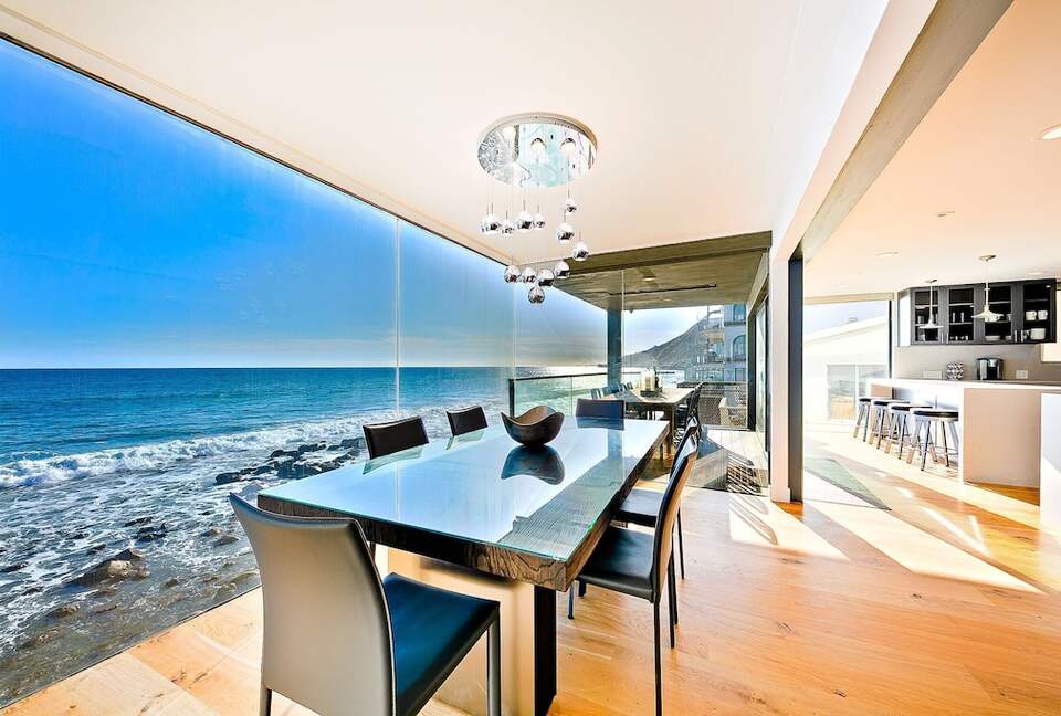 Malibu Modern Paradise | Oceanfront with amazing views and spa - Malibu, California
