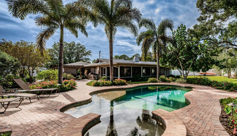 Dunedin Tropical Getaway with a Pool - Dunedin, Florida