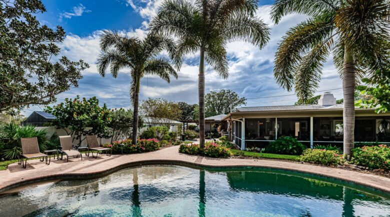 Dunedin Tropical Getaway with a Pool - Dunedin, Florida