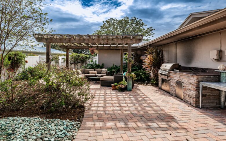 Dunedin Tropical Getaway with a Pool - Dunedin, Florida