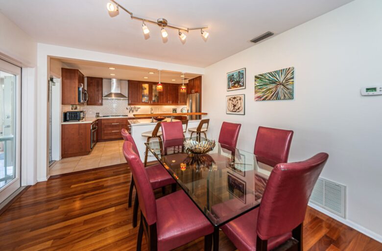 Dunedin Tropical Getaway with a Pool - Dunedin, Florida