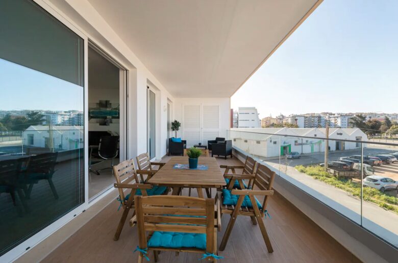 Modern 3-Bedroom Marina Getaway - Lagos, Portugal