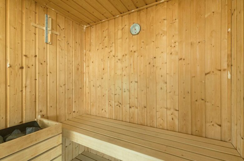 Modern 3-Bedroom Marina Getaway - Lagos, Portugal