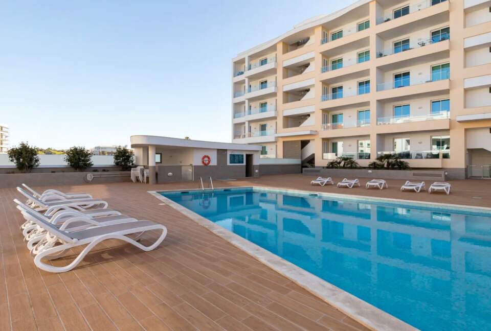 Modern 3-Bedroom Marina Getaway - Lagos, Portugal